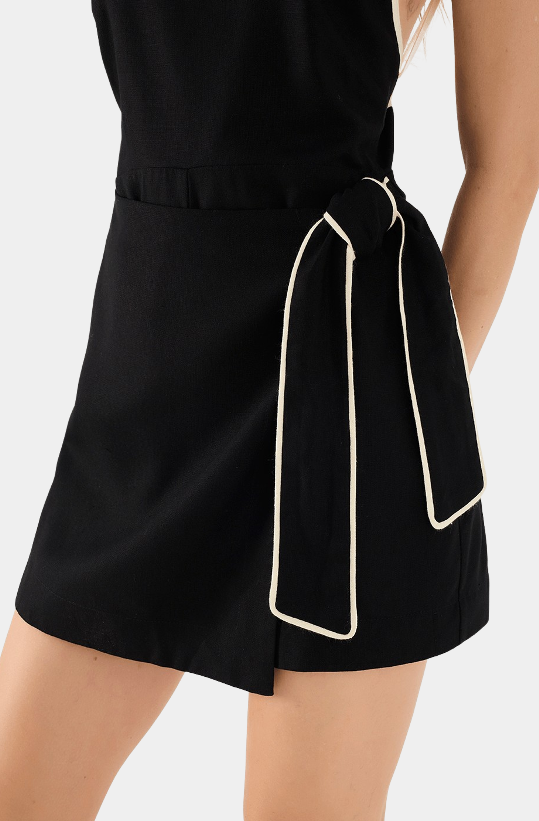 Alive Linen Romper