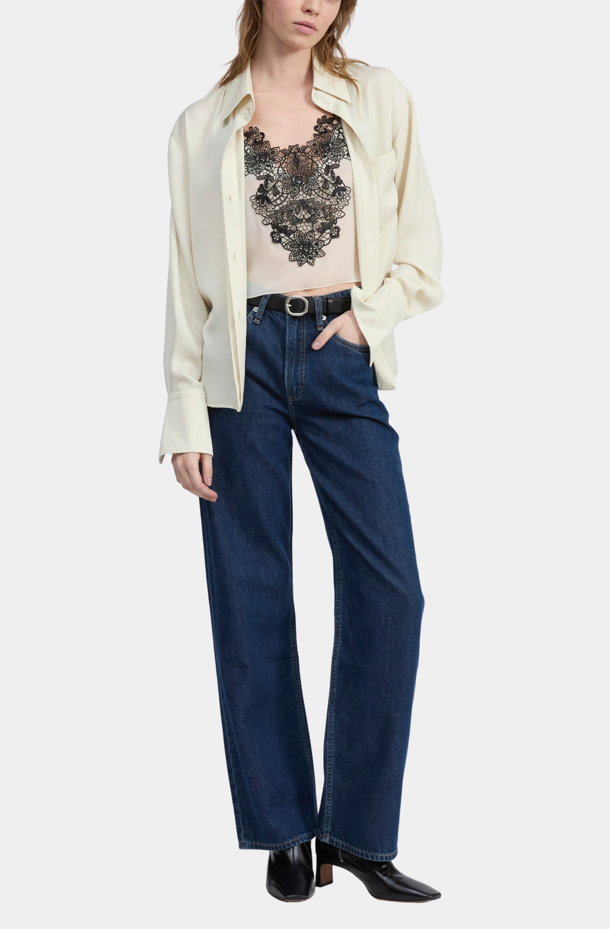 Featherweight Logan Mid-Rise Wide Leg Jean